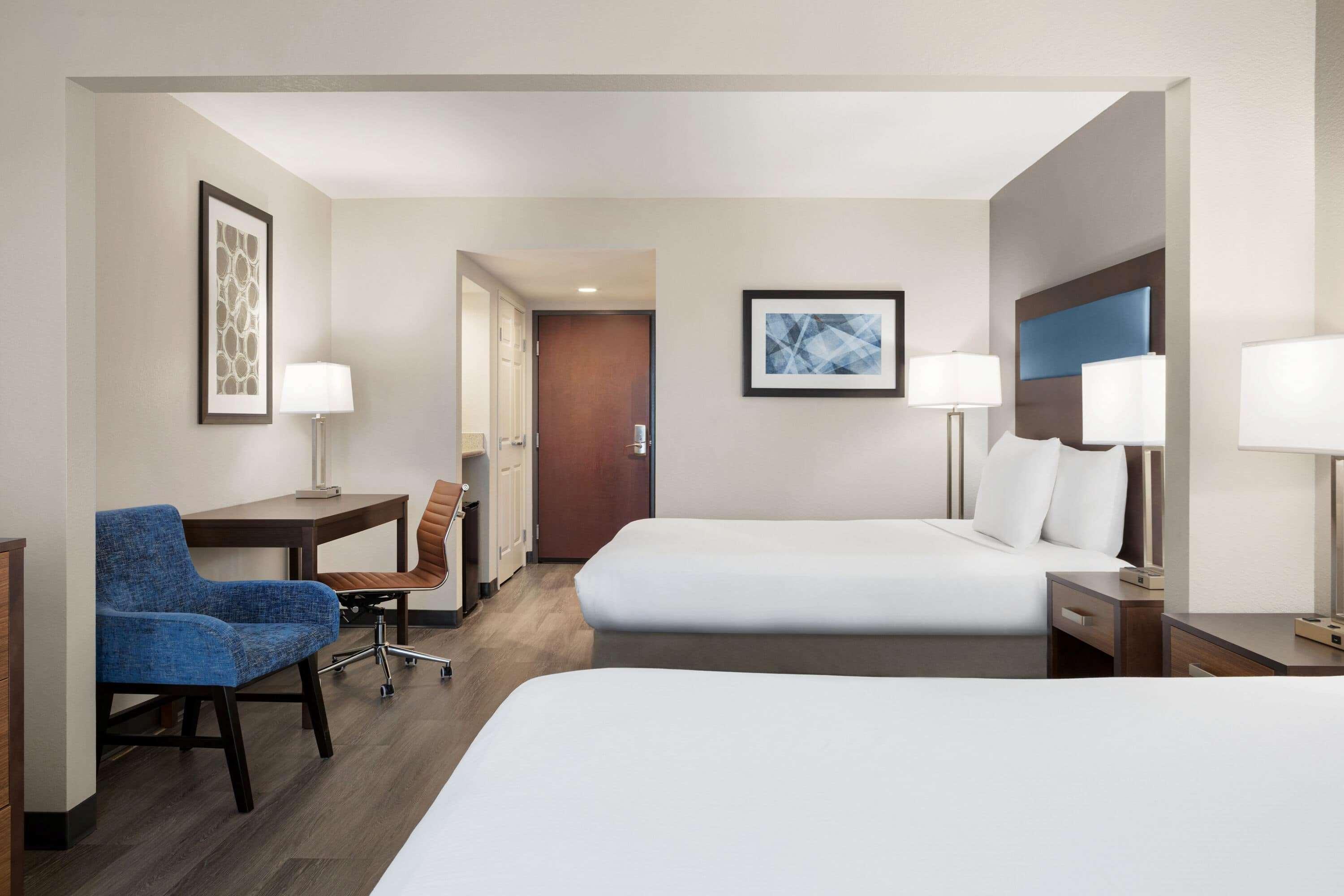 Wingate By Wyndham Southport Hotel Екстериор снимка